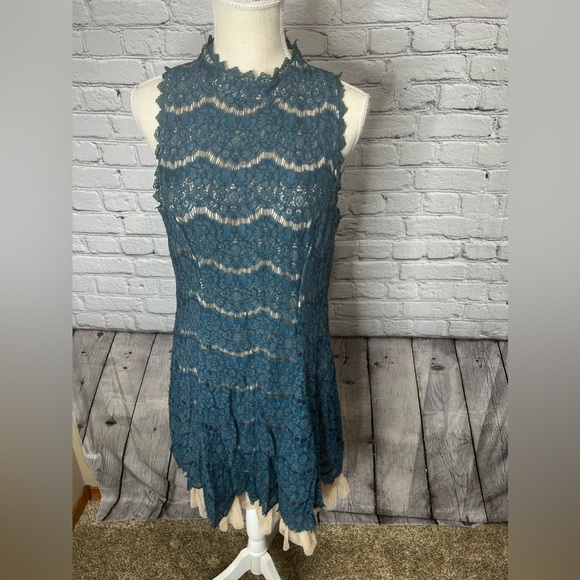 Trixxi fit and flare lace dress size 15 - Picture 6 of 13